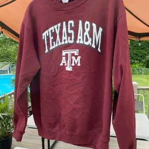 Vintage Texas A&M Crewneck. Size Large in Maroon